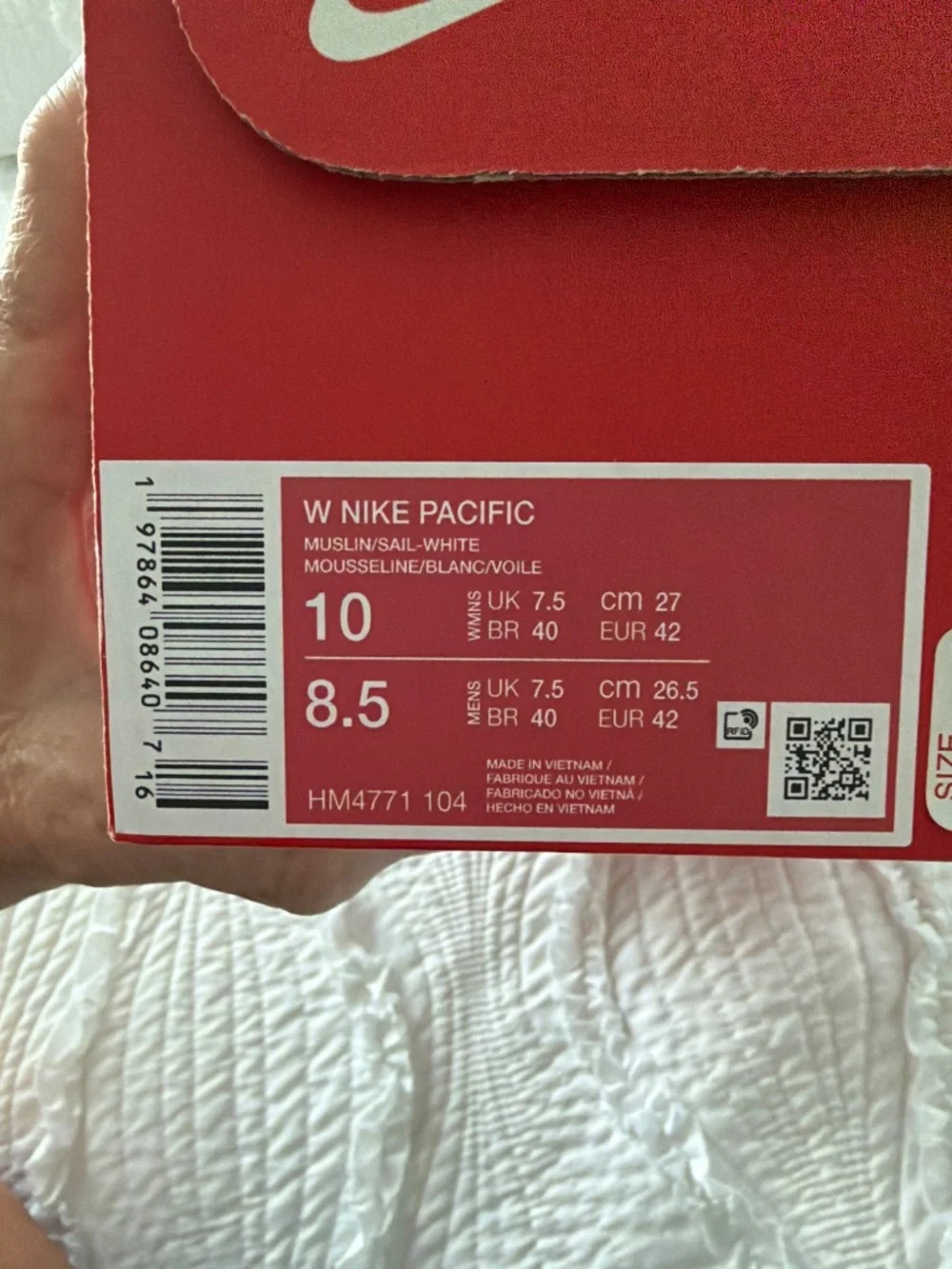 New Women’s Nike Pacific Muslin/sail white